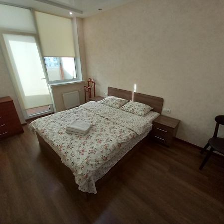 Smart Apartments Drahomanova 2А Kyiv Exterior photo