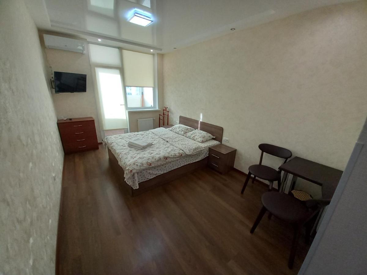 Smart Apartments Drahomanova 2А Kyiv Exterior photo